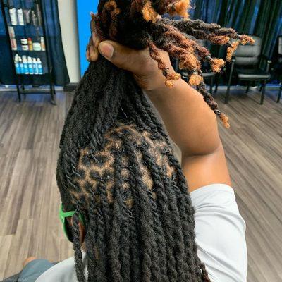 2 Strand Twist on Locs