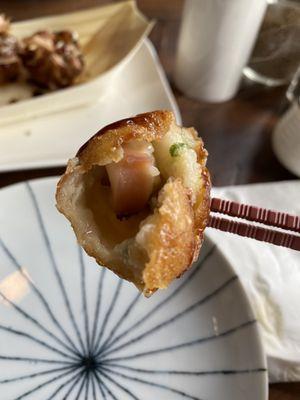 Nice chunk of octopus inside the takoyaki!