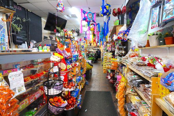 La Familia Mexican Deli & Grocery Store NY