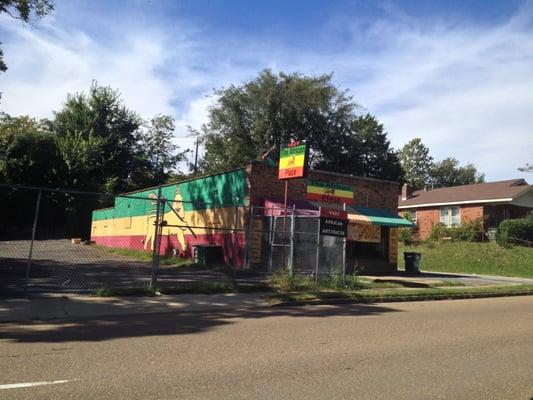 2013-10-06 14.10.43; West African Artifacts - Third Street, Memphis TN