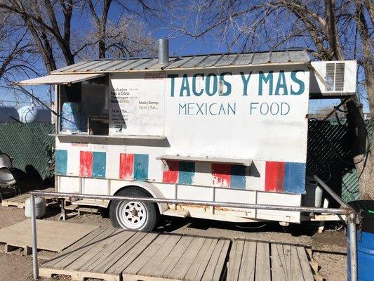 Tacos Y Mas