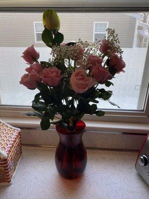 Best Flowers!! Dozen pink roses and 1 tie dye rose