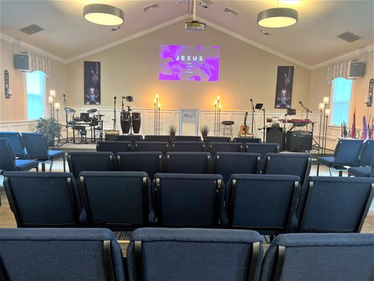 The center inside of RiverLife Church.