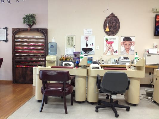 Color selection and manicure stations