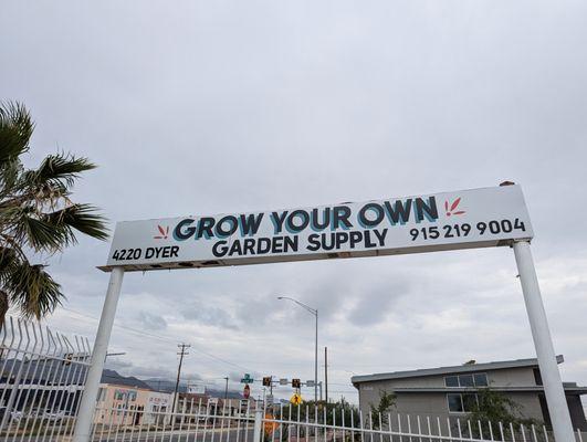 Sign at corner of Dyer St. and Tyler St. Entrance on Tyler St.