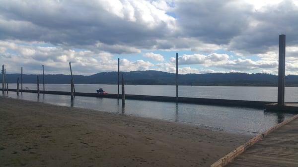 The huge landing in the Columbia River