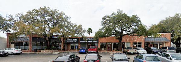 Olmos Park Village Shopping Center