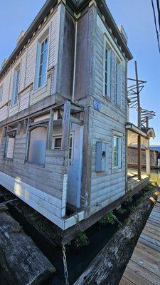 5/10/2024 - One of the houseboat areas people live on.