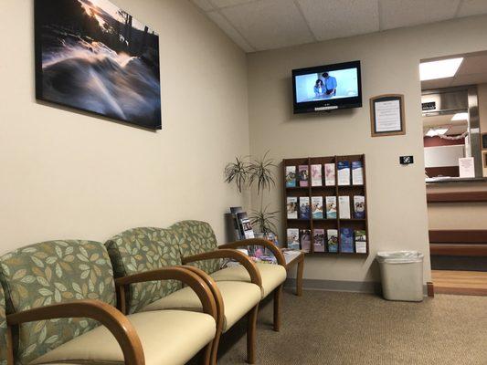 Monday, January 11, 2019: Barton Medical Imaging waiting room.