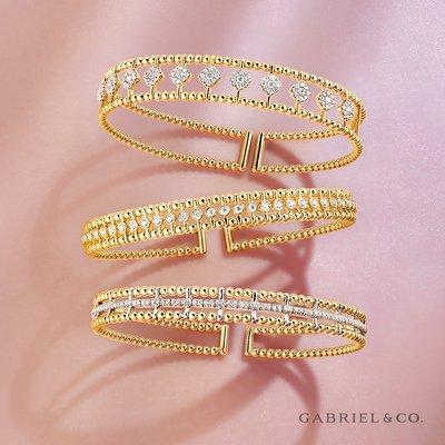 Bangle Bracelets are in!
Come see our selection.