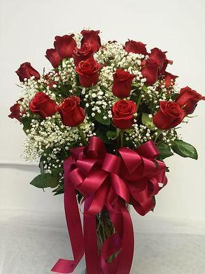 2 Dozen red Roses