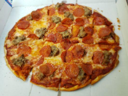 The delicious thin crust pizza