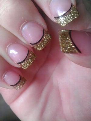 Gold glitter,  black line.