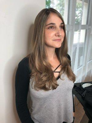 Simple dimensional partial highlights, baby lights around the face and balayage