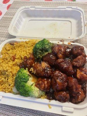 General tso chicken with pork fried rice