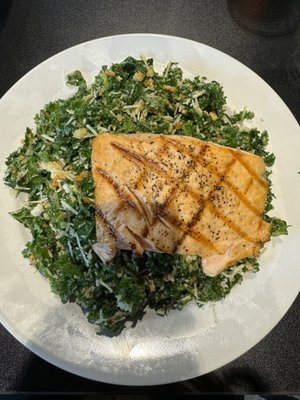 Kale salad with salmon