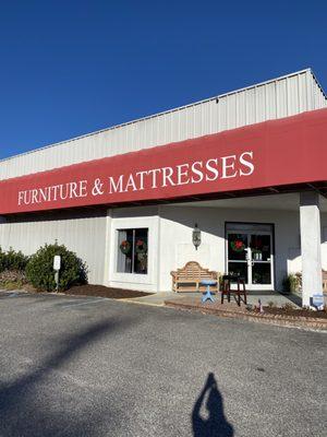 Furniture & Mattresses