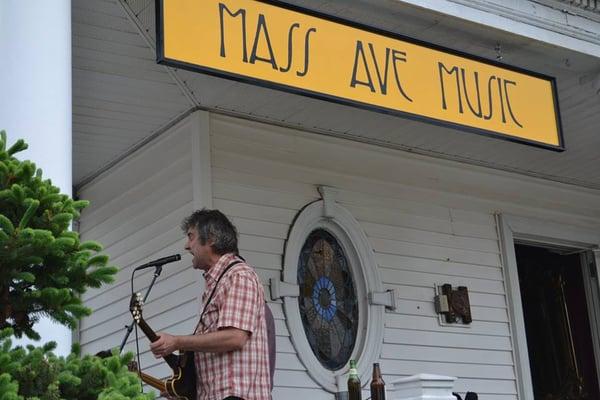 We often have performances on the porch as part of 'Somerville Streets' and 'Porchfest'.