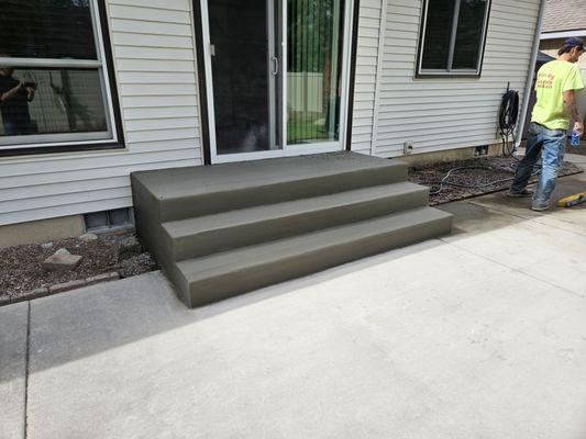 New wide stairs