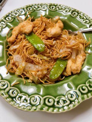 Chicken lomein takeout - all crunchy fresh vegetables, white meat chicken, and great portion sizes!