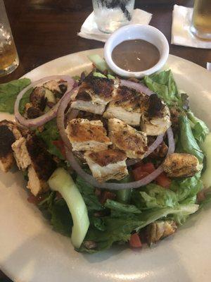 Candied pecan grilled chicken salad