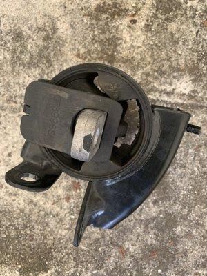 Front broken motor mount