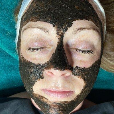 Facial with Candice Davis