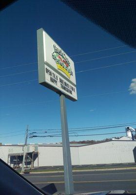 Great place for lunch while in Seagrove. Great subs & sides.