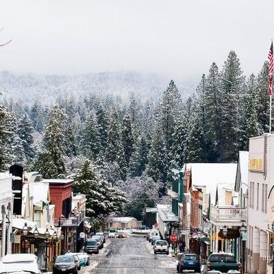 Winter street scene