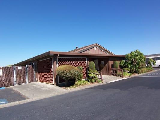 Hayward Mobile Country Club clubhouse