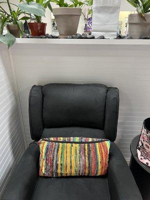 My pedicure chair ready to visit Jen for a mani pedi !