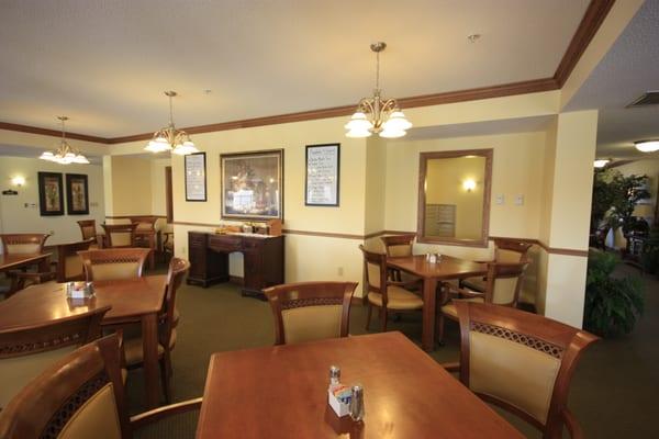 Heritage Woods of Moline - Dining Room