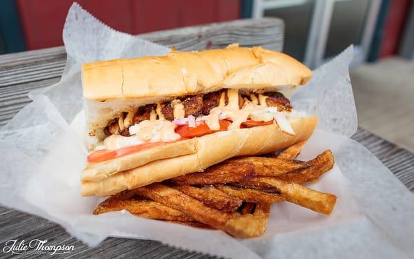 Sandwich and fries. ©@julieimagery