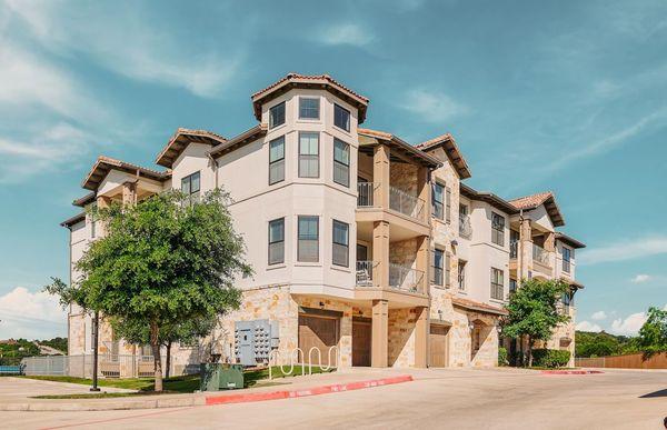 Creative floorplans and architecture available in San Antonio apartments.