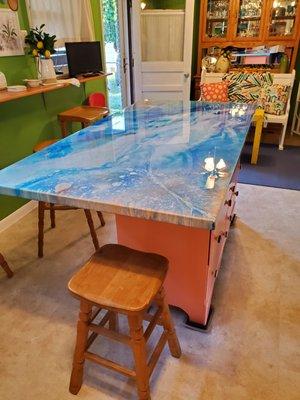 Island top made to "bring the ocean" into this tropical themed kitchen