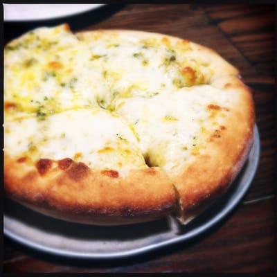 Garlic Cheese Pizza