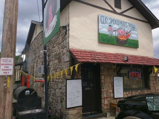 Came for lunch, and to buy a slab of ribs to take home!