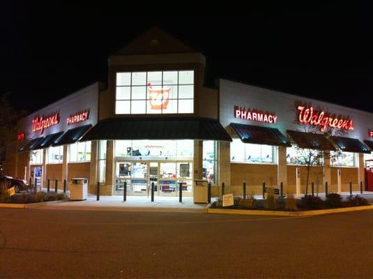 This is the Walgreen's in Middletown at night