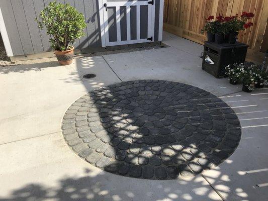 Purchased this paver circle from HD. We broke a brick and the owner of Mutual Materials sent us one free. Arrived in 2 days. Thanks Max