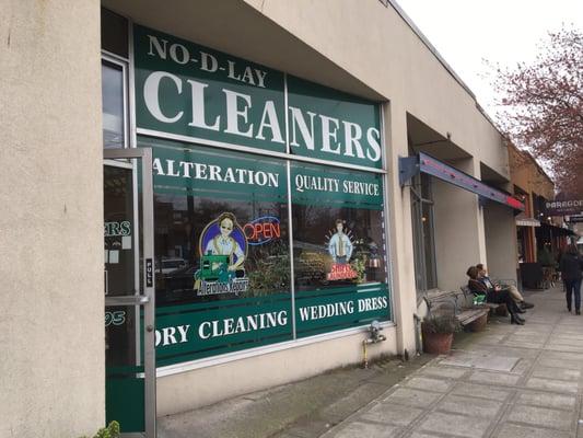 No-D-Lay Cleaners