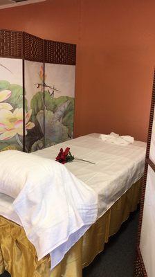 Combo Massage $50/hr include 30min back and 30min foot