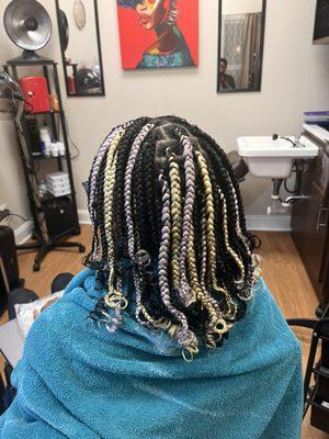 Medium shoulder length Knotless braids w/curls