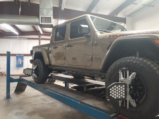 Custom Four wheel drive Alignments are no problem!