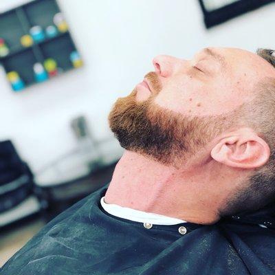 Beard trim by Carlos