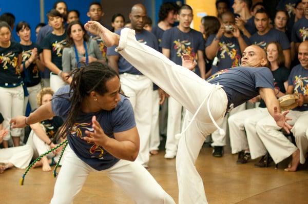 Lateef Crowder playing for his Professor belt with Capoeira Batuque