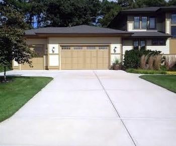 We construct driveways of all shapes and sizes.