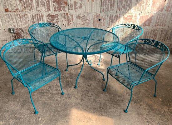 Vintage Russell Woodard style iron patio set