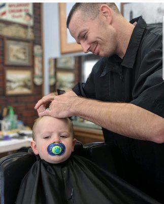 Larry's Barber Shop