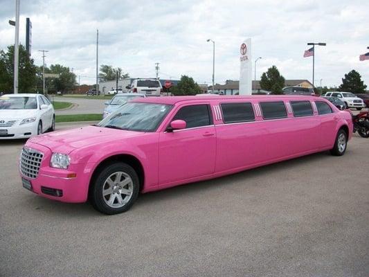 Rent a Pink Limo in Orlando Fl