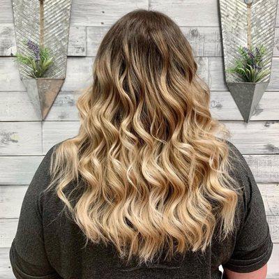 Full Balayage

Stylist -Melissa